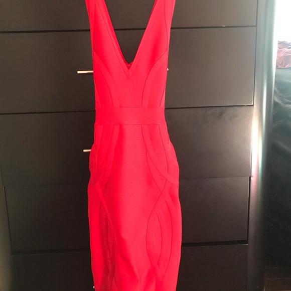 House of CB London “CICI” Deep V Bandage Dress - Picture 3 of 6